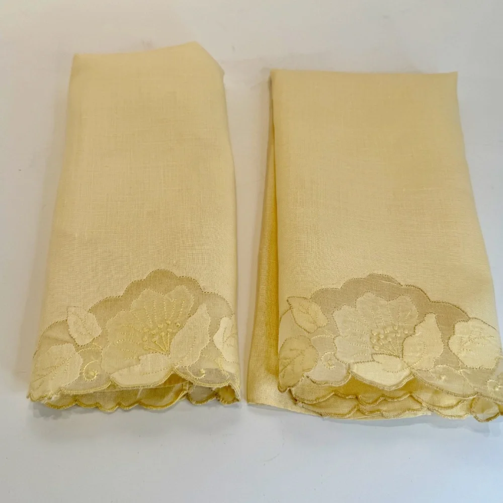 Pair Vintage Pale Yellow Madeira Linen & Organza Fingertip Towels